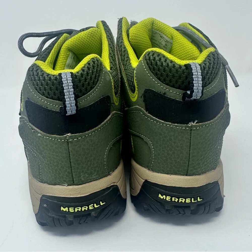 Merrell explore outdoors